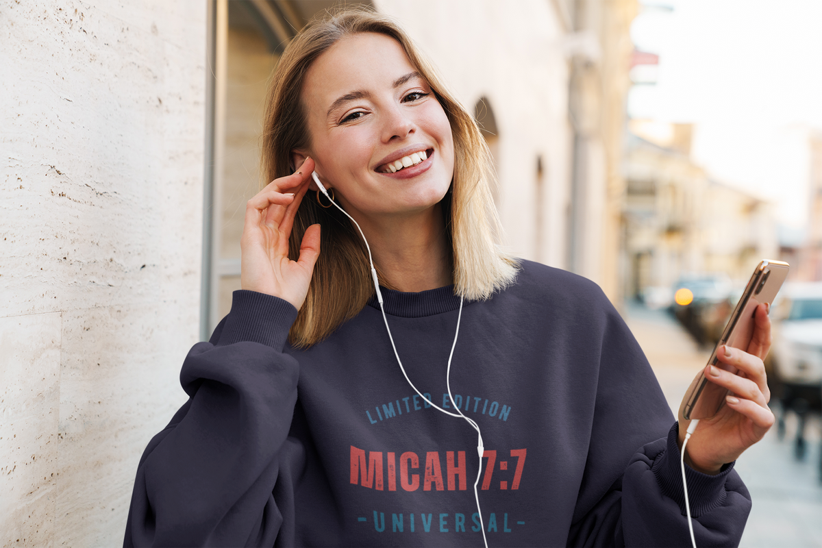 ⭐ Micah 7:7 Limited Edition Universal Sweatshirt – Faith-Inspired Comfort