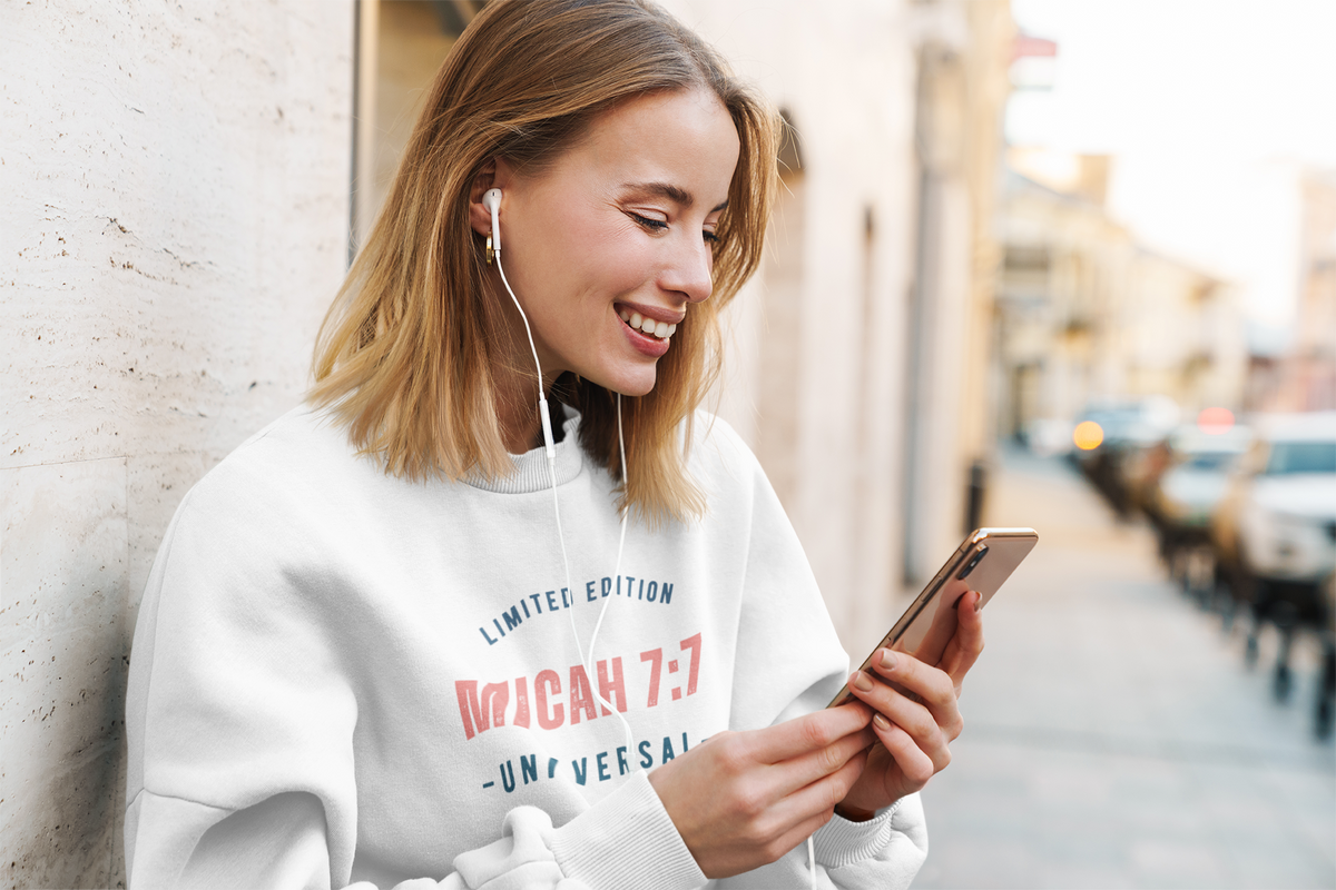 ⭐ Micah 7:7 Limited Edition Universal Sweatshirt – Faith-Inspired Comfort